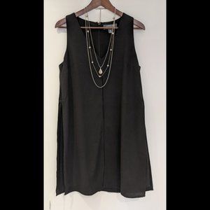 Black V Neck Sleeveless Zipper Paneled Dress Size 8